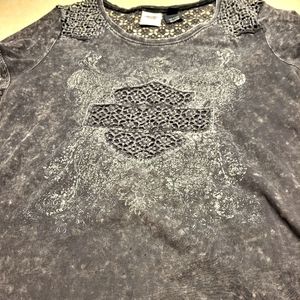 Harley Davidson Logo Ladies teeshirt with mesh details size Large
